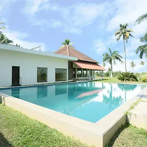 Oyo 26874 Manor Backwater Resort India